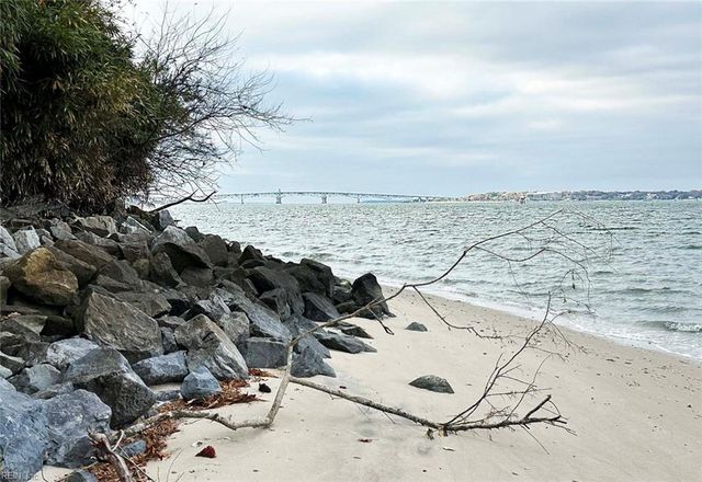 222 Nelson RD, Yorktown, VA 23690