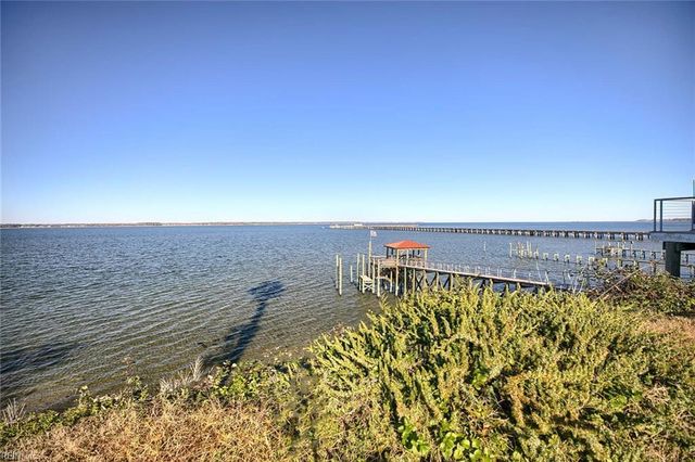 222 Nelson RD, Yorktown, VA 23690