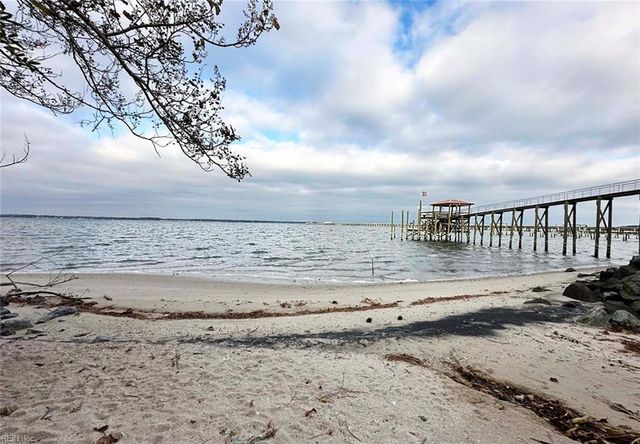 222 Nelson RD, Yorktown, VA 23690