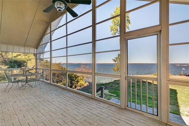 222 Nelson RD, Yorktown, VA 23690