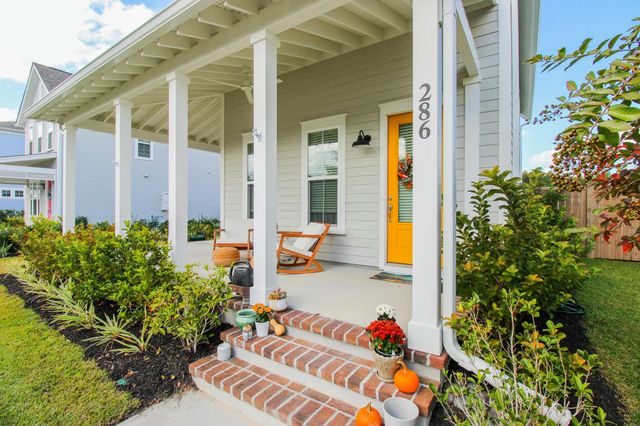 286 Great Lawn Drive, Summerville, SC 29485