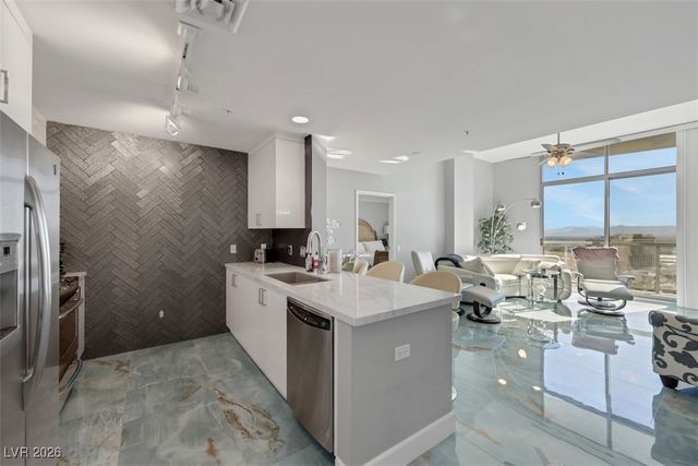 200 West Sahara Avenue 3707, Las Vegas, NV 89102