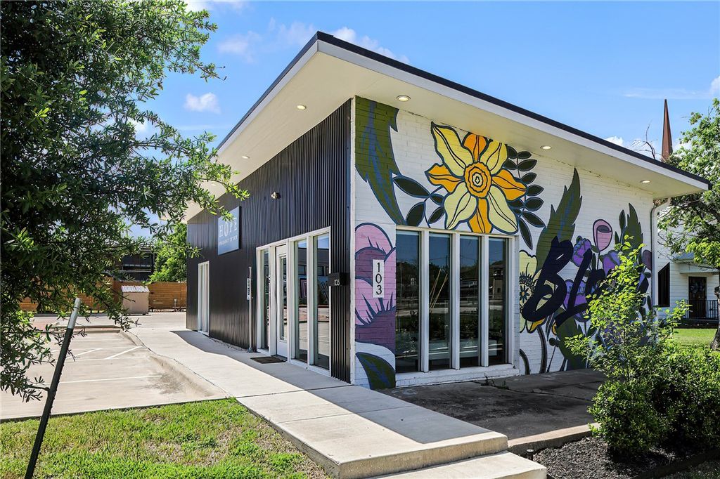 103 West 32nd Street, Bryan, TX 77803 — exterior