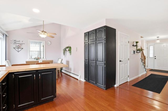 147 Leewood Street, Manchester, NH 03103