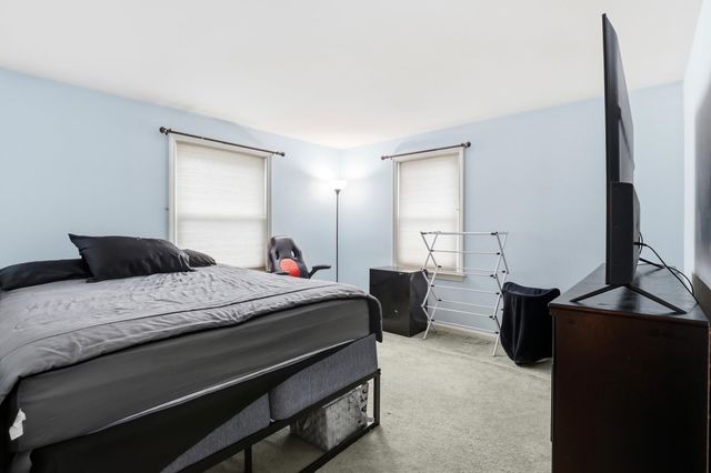 147 Leewood Street, Manchester, NH 03103