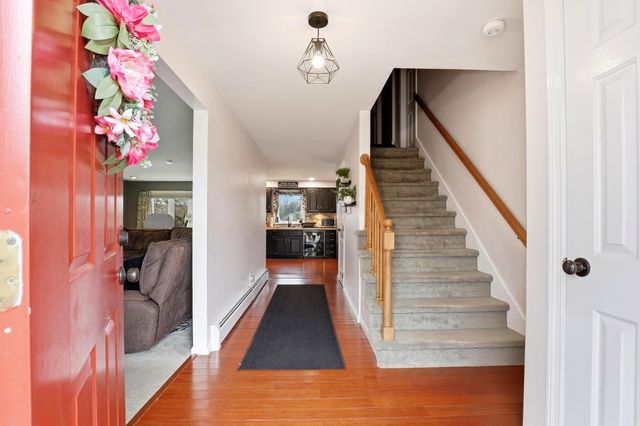 147 Leewood Street, Manchester, NH 03103