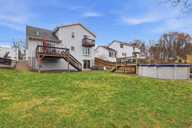 147 Leewood Street, Manchester, NH 03103