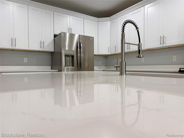 37116 Moravian Drive, Clinton Township, MI 48036