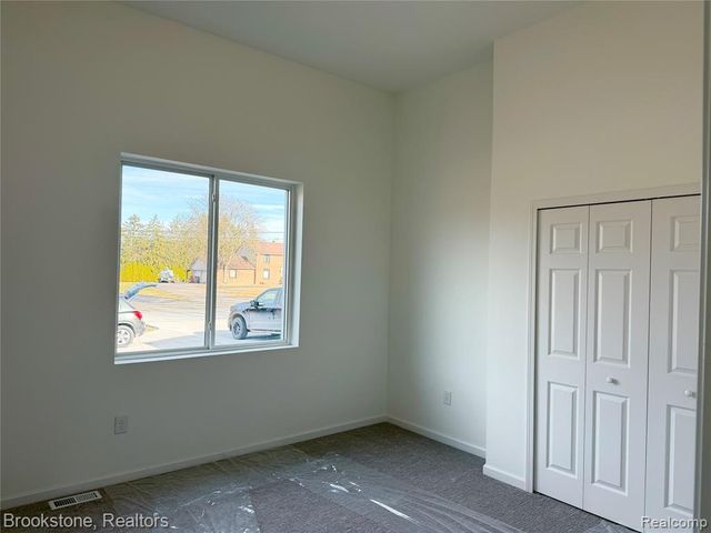 37116 Moravian Drive, Clinton Township, MI 48036