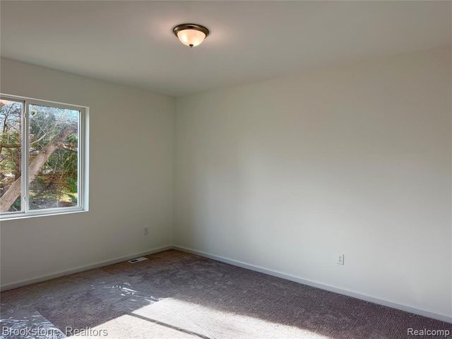 37116 Moravian Drive, Clinton Township, MI 48036