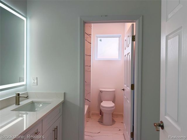 37116 Moravian Drive, Clinton Township, MI 48036