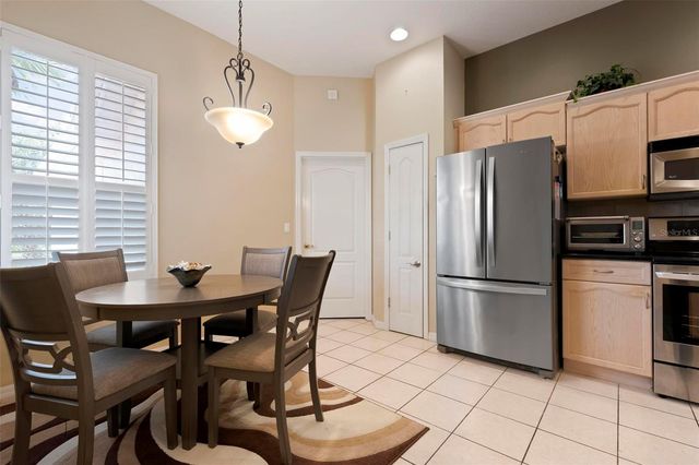 6852 SAGEBRUSH CIRCLE, Sarasota, FL 34243