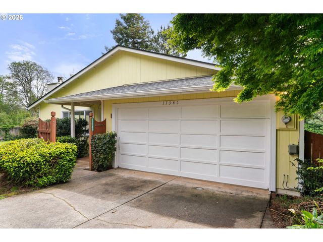 17345 BLUEBERRY Dr, Brookings, OR 97415