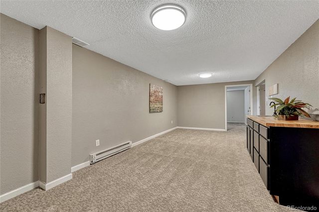 1050 S Waco Way, Aurora, CO 80017