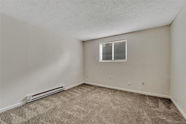 1050 S Waco Way, Aurora, CO 80017