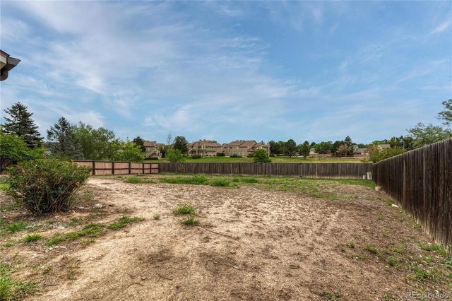1050 S Waco Way, Aurora, CO 80017