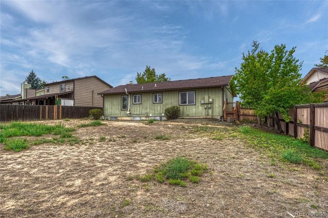 1050 S Waco Way, Aurora, CO 80017