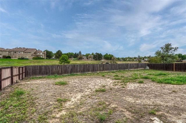 1050 S Waco Way, Aurora, CO 80017