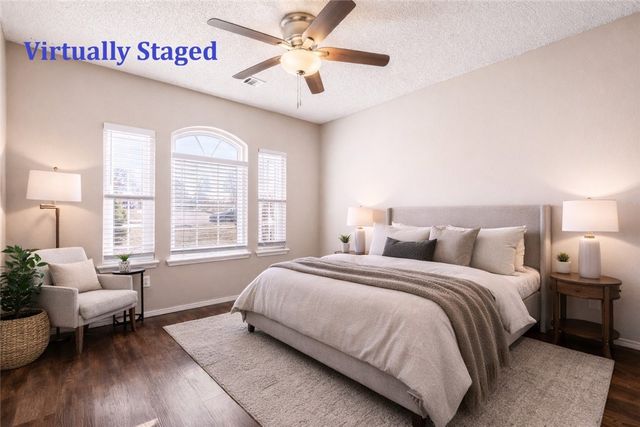 1601 Cresent Street, Bentonville, AR 72712