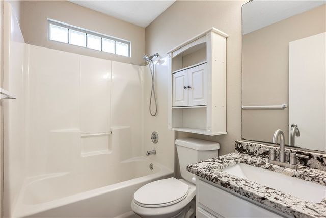 1601 Cresent Street, Bentonville, AR 72712