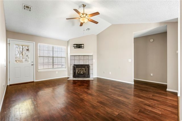 1601 Cresent Street, Bentonville, AR 72712