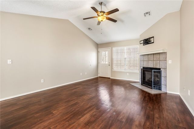 1601 Cresent Street, Bentonville, AR 72712