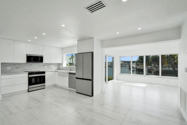 1960 SE 5th Court, Pompano Beach, FL 33060