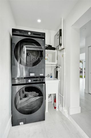 1960 SE 5th Court, Pompano Beach, FL 33060