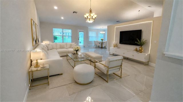 372 Rockland Street, Lehigh Acres, FL 33972