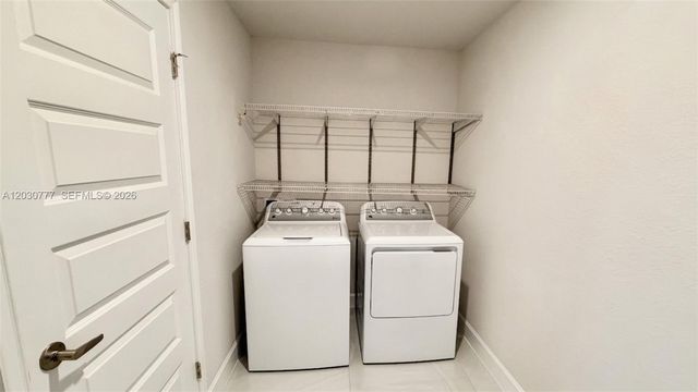 372 Rockland Street, Lehigh Acres, FL 33972