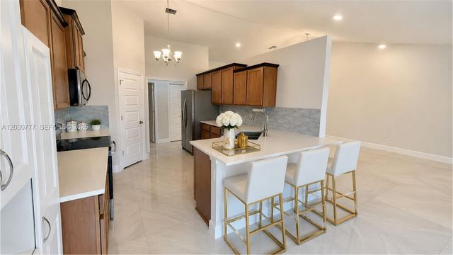 372 Rockland Street, Lehigh Acres, FL 33972