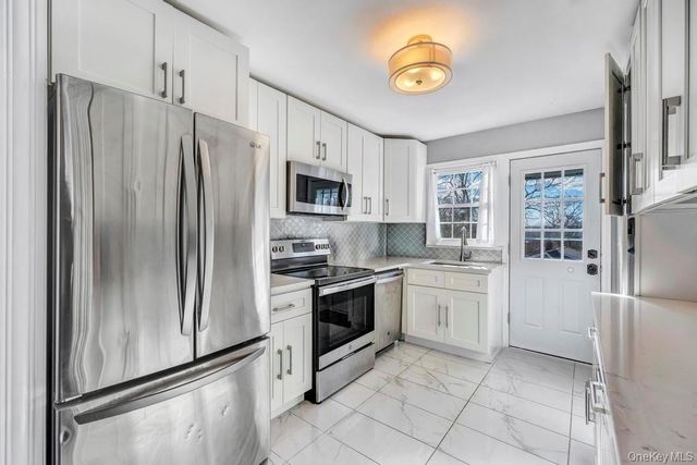 16 Jerome Road, Sound Beach, NY 11789