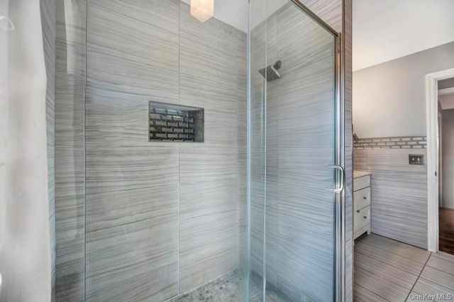 16 Jerome Road, Sound Beach, NY 11789