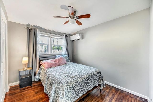 16 Jerome Road, Sound Beach, NY 11789