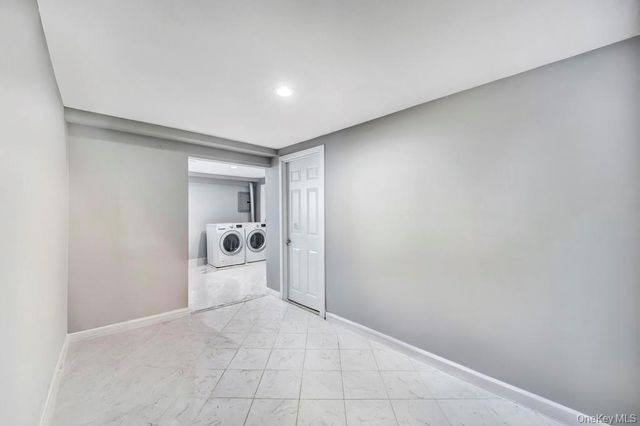 16 Jerome Road, Sound Beach, NY 11789