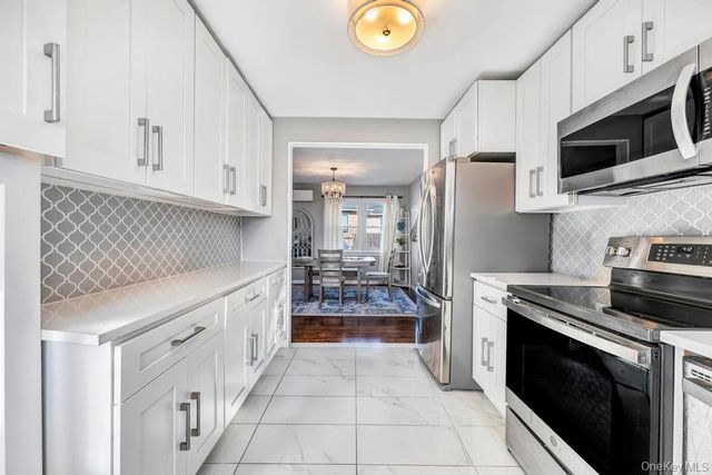 16 Jerome Road, Sound Beach, NY 11789