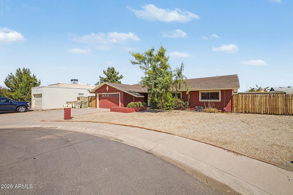 4834 W KALER Circle, Glendale, AZ 85301 — photo 2