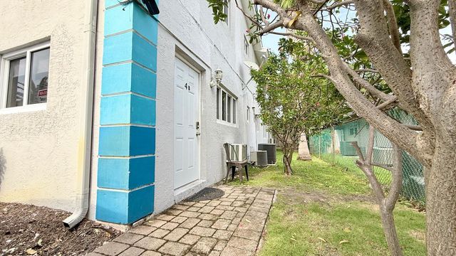 820 NE 17th Avenue 4b, Fort Lauderdale, FL 33304