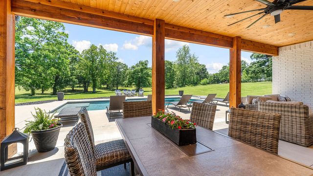 13725 N Mt Olive, Gravette, AR 72736