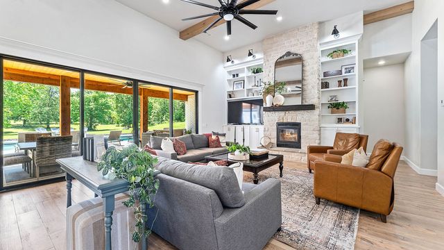 13725 N Mt Olive, Gravette, AR 72736