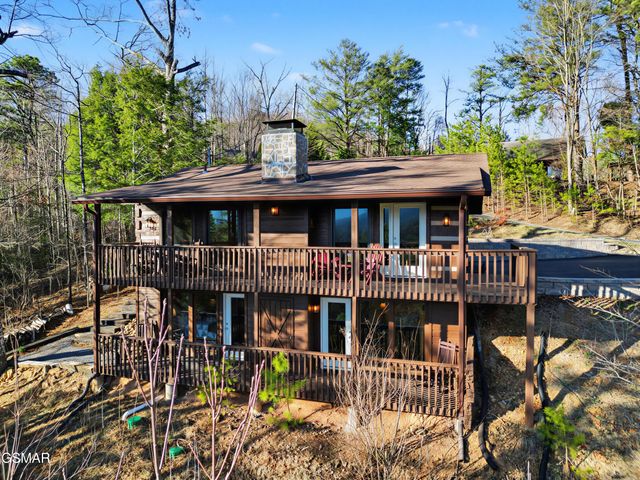 939 Vixen Run, Gatlinburg, TN 37738