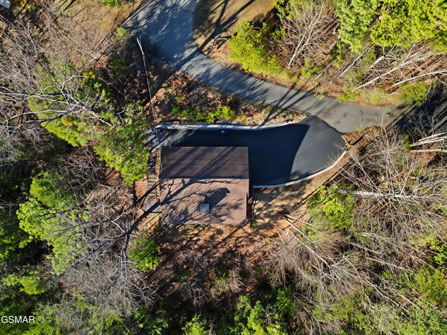 939 Vixen Run, Gatlinburg, TN 37738