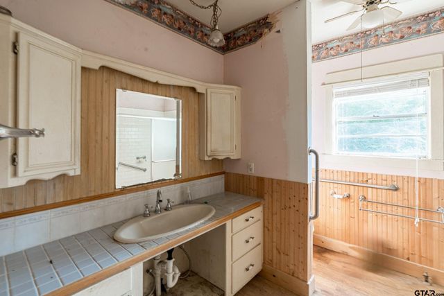 590 An County Road 169, Elkhart, TX 75839