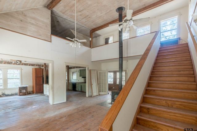 590 An County Road 169, Elkhart, TX 75839