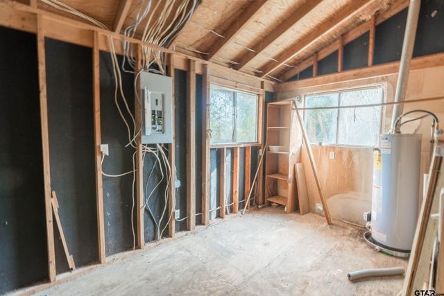 590 An County Road 169, Elkhart, TX 75839