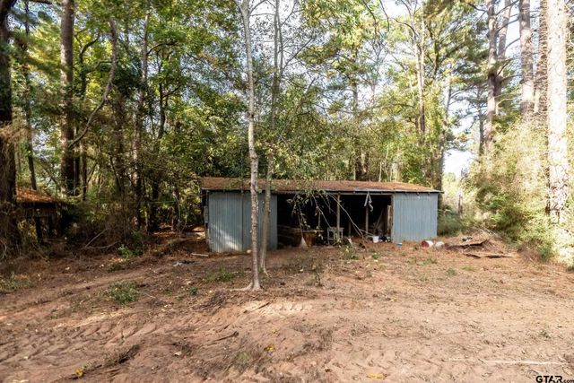 590 An County Road 169, Elkhart, TX 75839