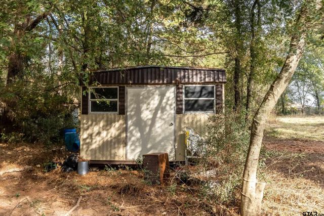 590 An County Road 169, Elkhart, TX 75839