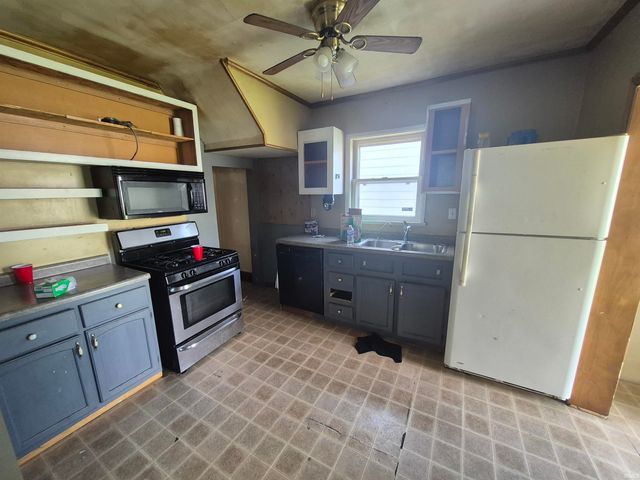 148 W Marion Street, Mishawaka, IN 46545