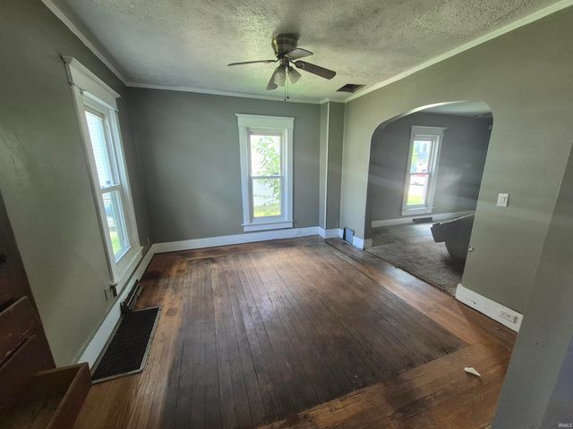 148 W Marion Street, Mishawaka, IN 46545