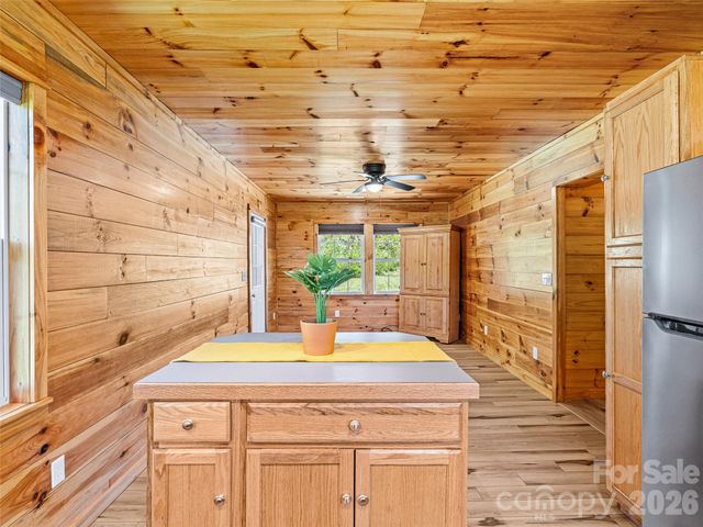 5881 US 23 Highway, Mars Hill, NC 28754